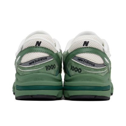 New Balance Green