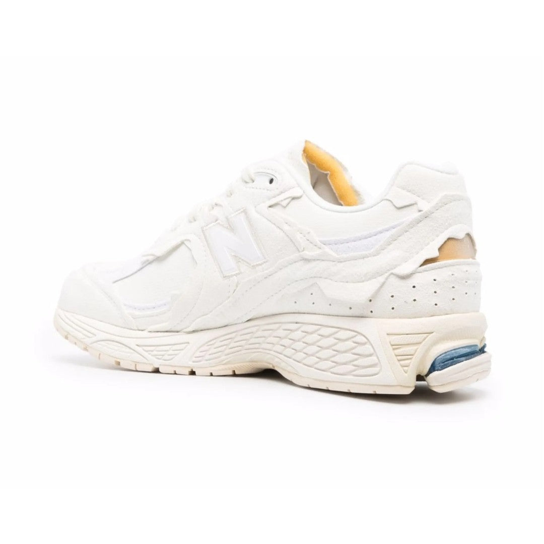 New Balance 2002R