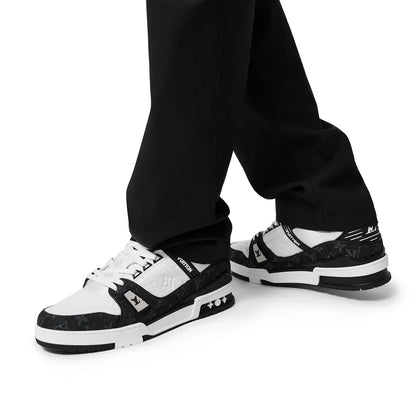 LV Trainer Black